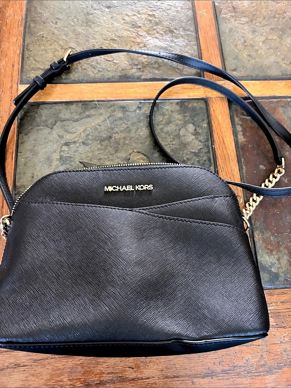 Michael Kors Jet Set Travel Medium Dome Crossbody Black Bag